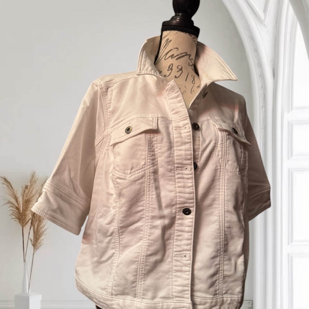 Chic Cream Button-Up Jacket
